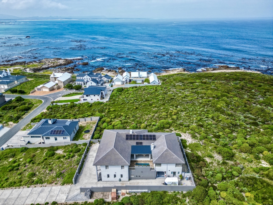 6 Bedroom Property for Sale in Kleinbaai Western Cape